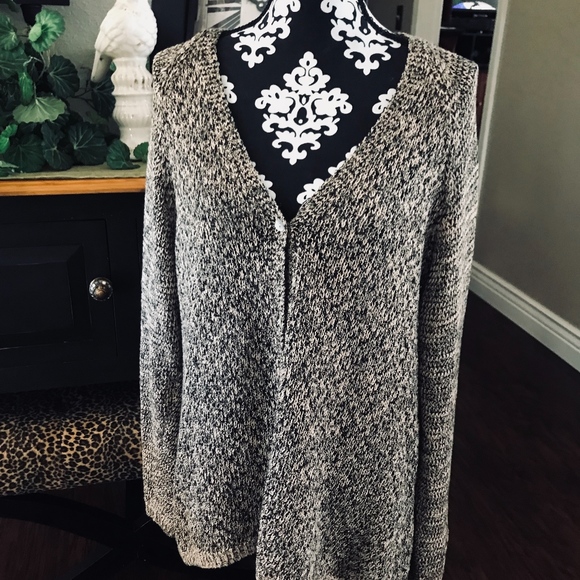 Oversize cardigan Top - Picture 1 of 3